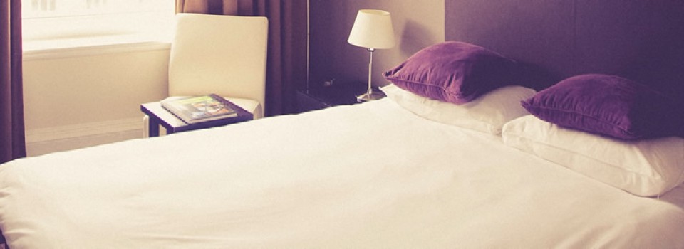 photo-1444201983204-c43cbd584d93